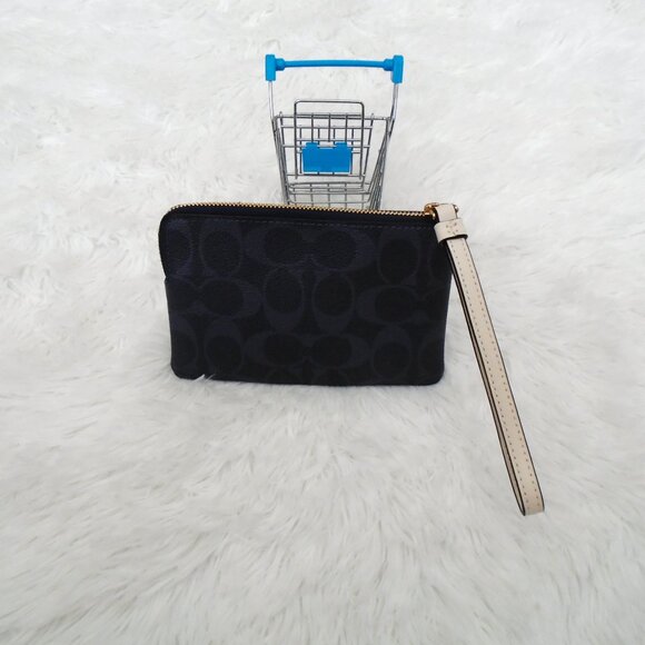 Coach Denim Corner Zip Wristlet Women Ladies - Picture 5 of 9